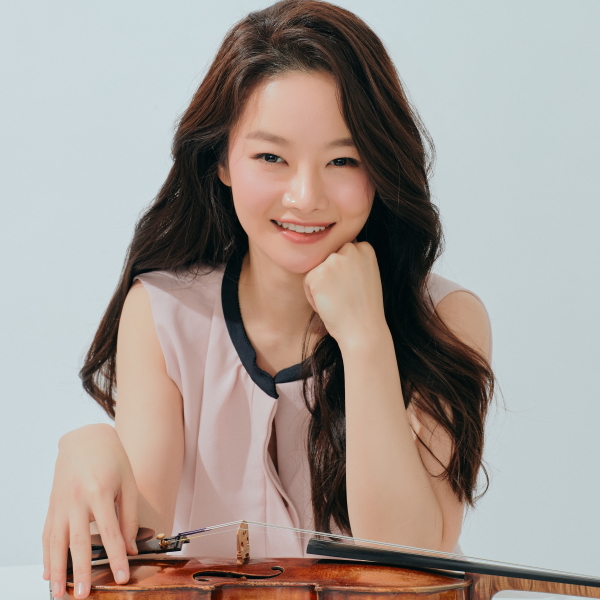 Bomsori Kim & Kammerorchester Basel Bomsori Kim & Kammerorchester Basel